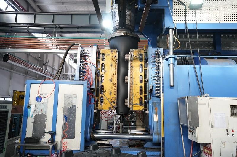 Blow Molding Machine